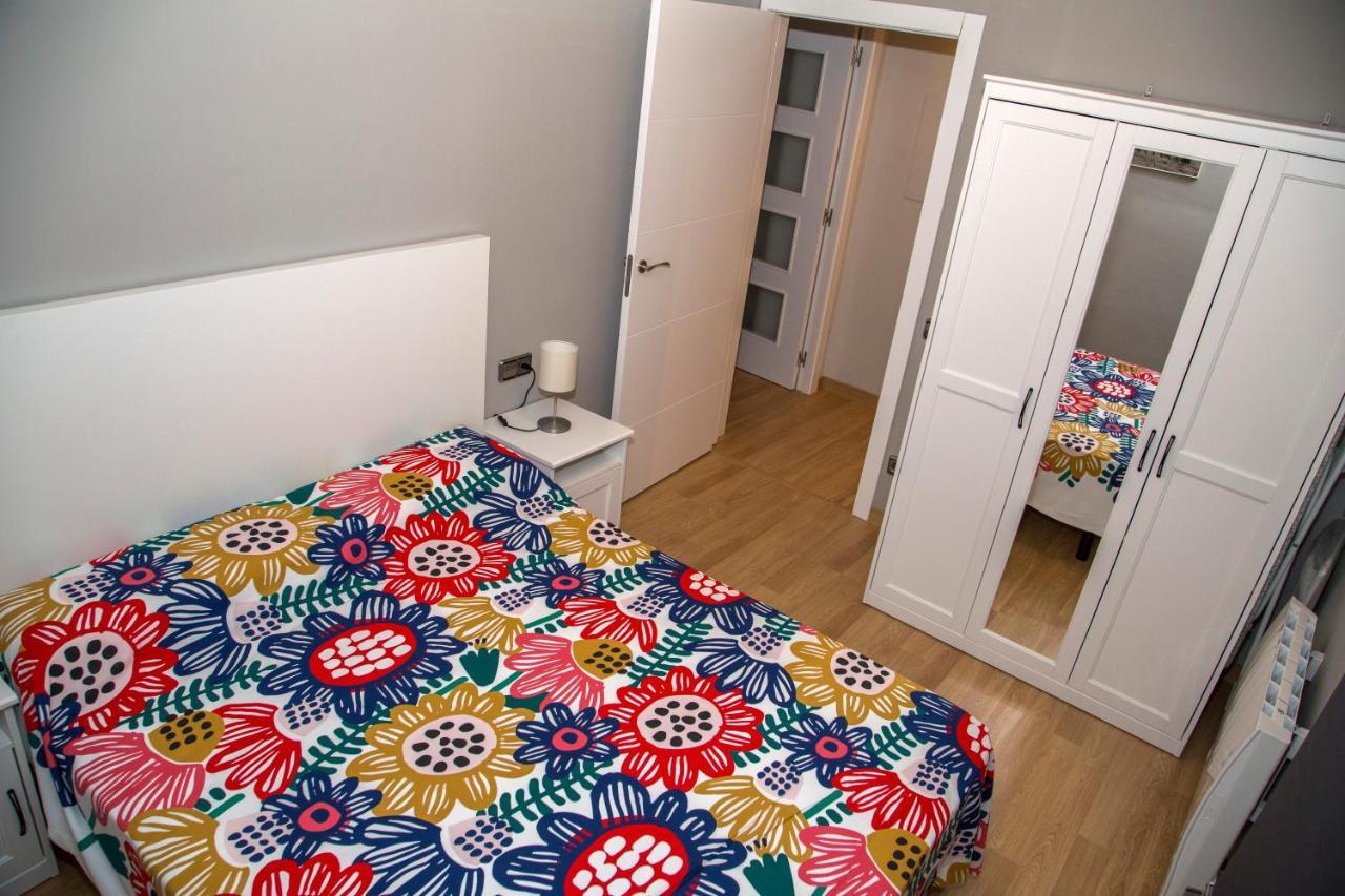 Apartamento Reus 2 - Parking Gratuito Luaran gambar